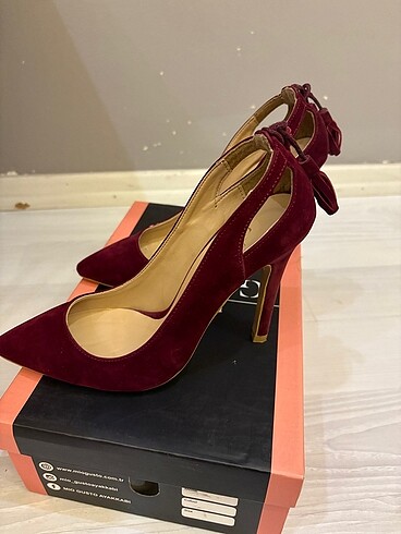 36 Beden bordo Renk Mio Gusto Bordo Püsküllü Stiletto