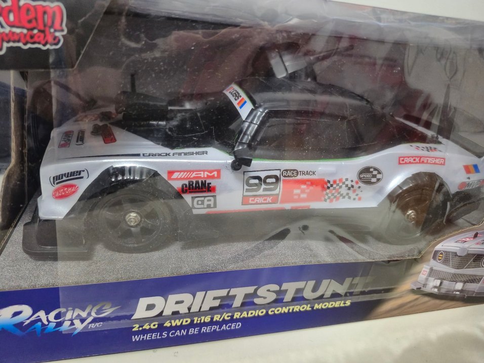 Rc drift aracı 1:16 ölçek 25km hız - Görsel 3