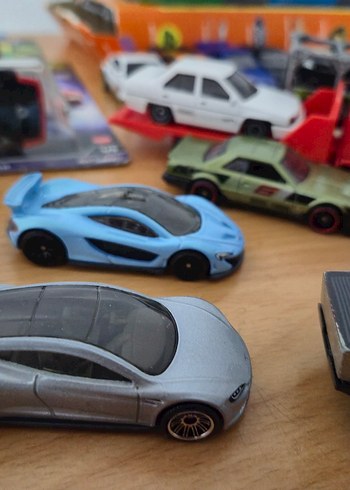 Hotwheels 2 taşıyıcı 9 araç lot - Görsel 2