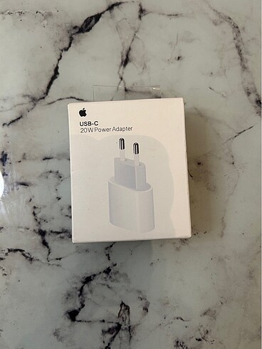 Apple USB-C 20W Güç Adaptörü