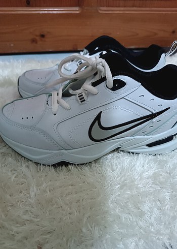 Beyaz siyah Baskılı Bağcıklı kadın Spor Ayakkabı - Görsel 4