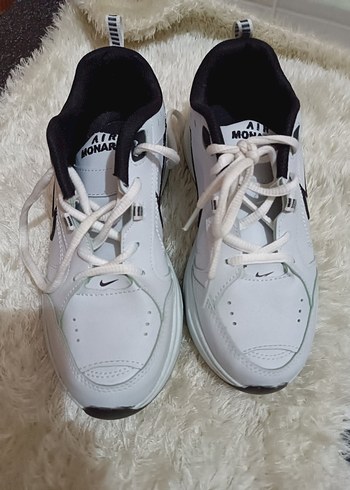 Beyaz siyah Baskılı Bağcıklı kadın Spor Ayakkabı - Görsel 3