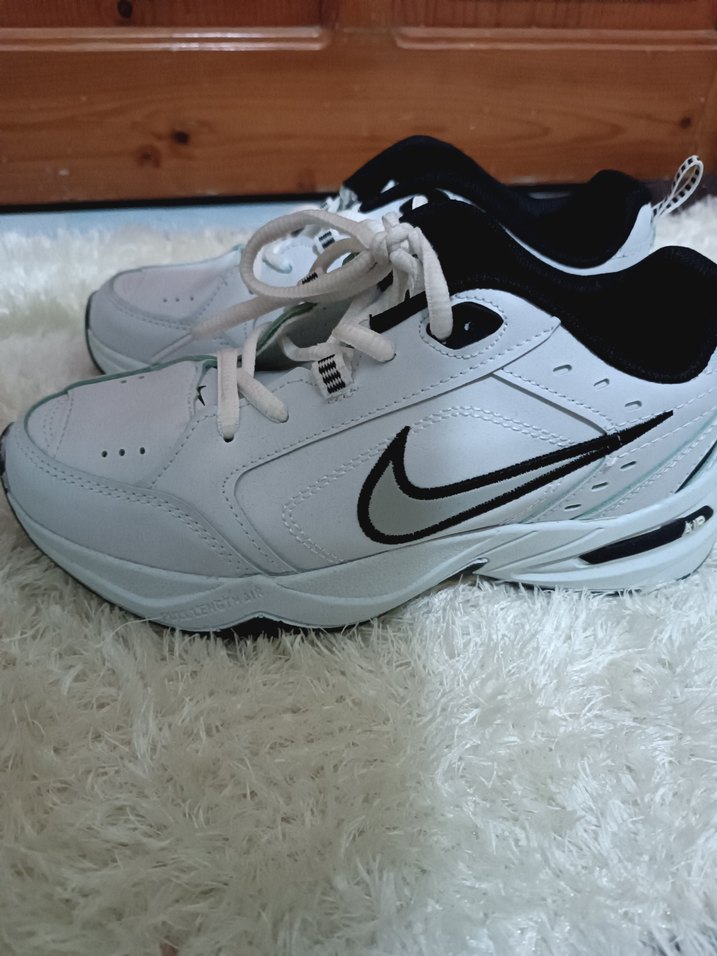 Beyaz siyah Baskılı Bağcıklı kadın Spor Ayakkabı - Görsel 4