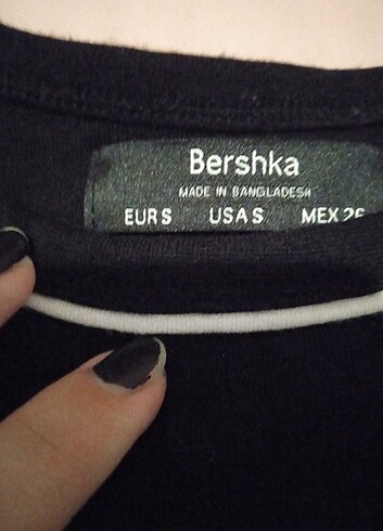 s Beden siyah Renk bershka ejderha crop 