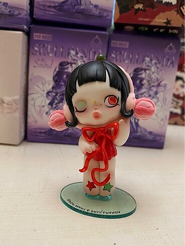 Beden skullpanda figur