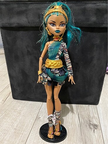 nefera de nile monster high doll
