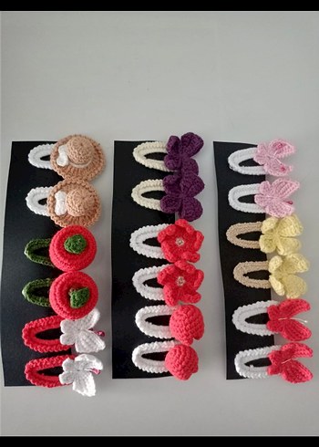 Çiçek Desenli Örgü Çocuk Toka Seti - Görsel 2