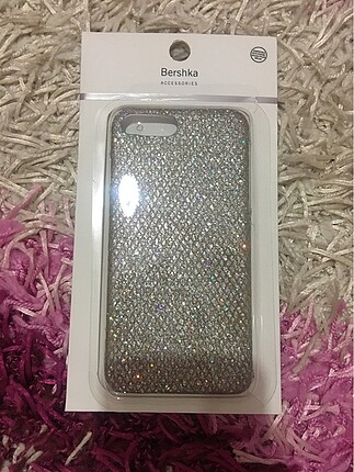 Bershka telefon kılıfı