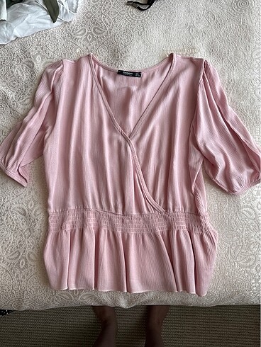 Pembe bluz