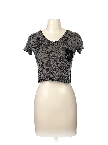 Diğer T-shirt %70 İndirimli.
