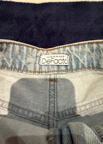 Bol Kesim Mini Denim Şort - Görsel 3