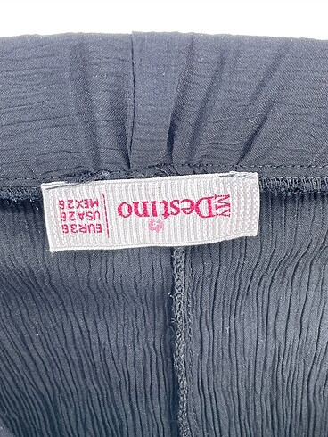 36 Beden siyah Renk PreLoved Kumaş Pantolon %70 İndirimli.