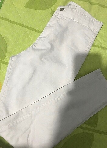 Birkez kullanildi hic bir sorunu yok licrali Yüksek bel