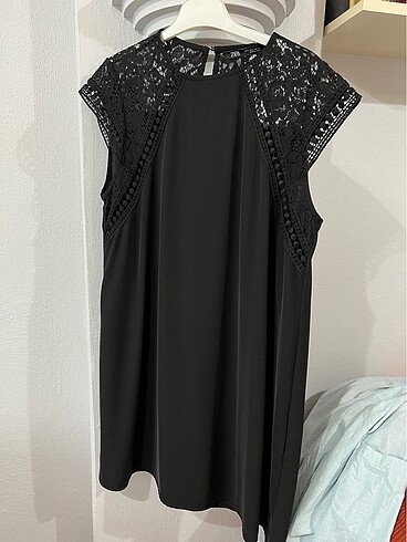 ZARA SATEN ELBİSE