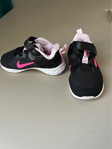 23 Beden Nike çocuk spor ayakkabı 23 numara