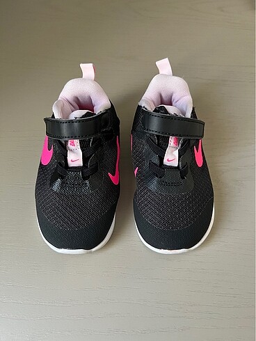 23 Beden çeşitli Renk Nike çocuk spor ayakkabı 23 numara