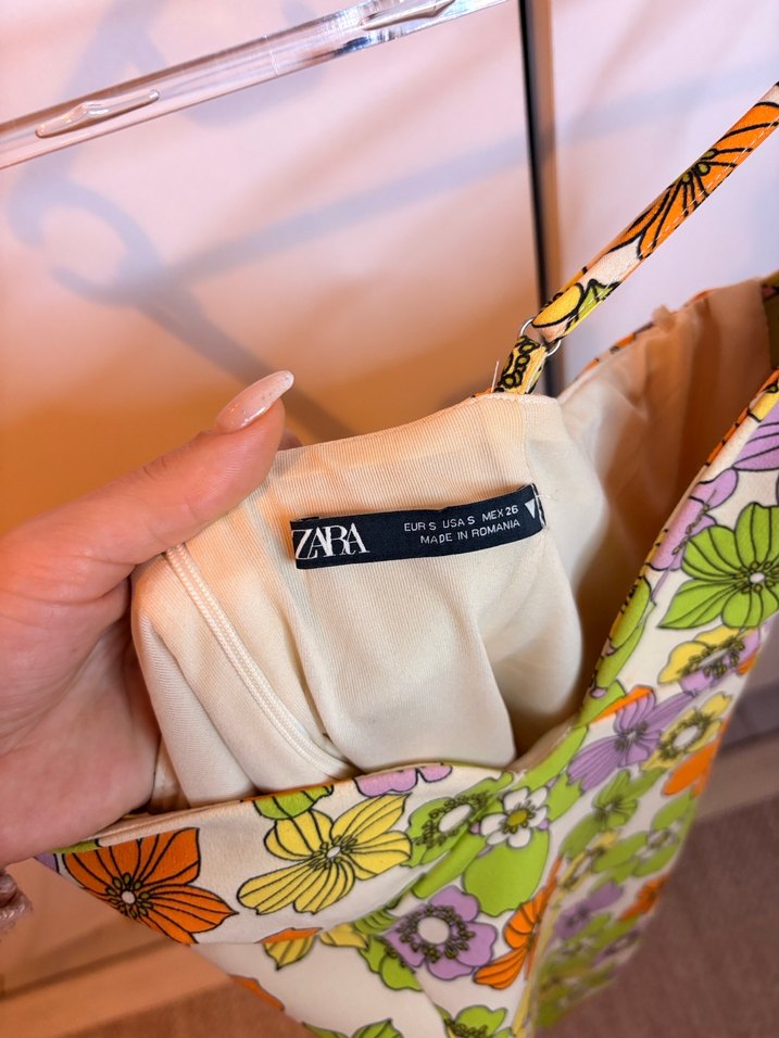 

 Zara Çiçek Desenli Askılı Elbise  S Beden - Görsel 3