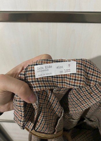 Düğmeli Kahverengi Kareli çocuk Tulum - Görsel 3