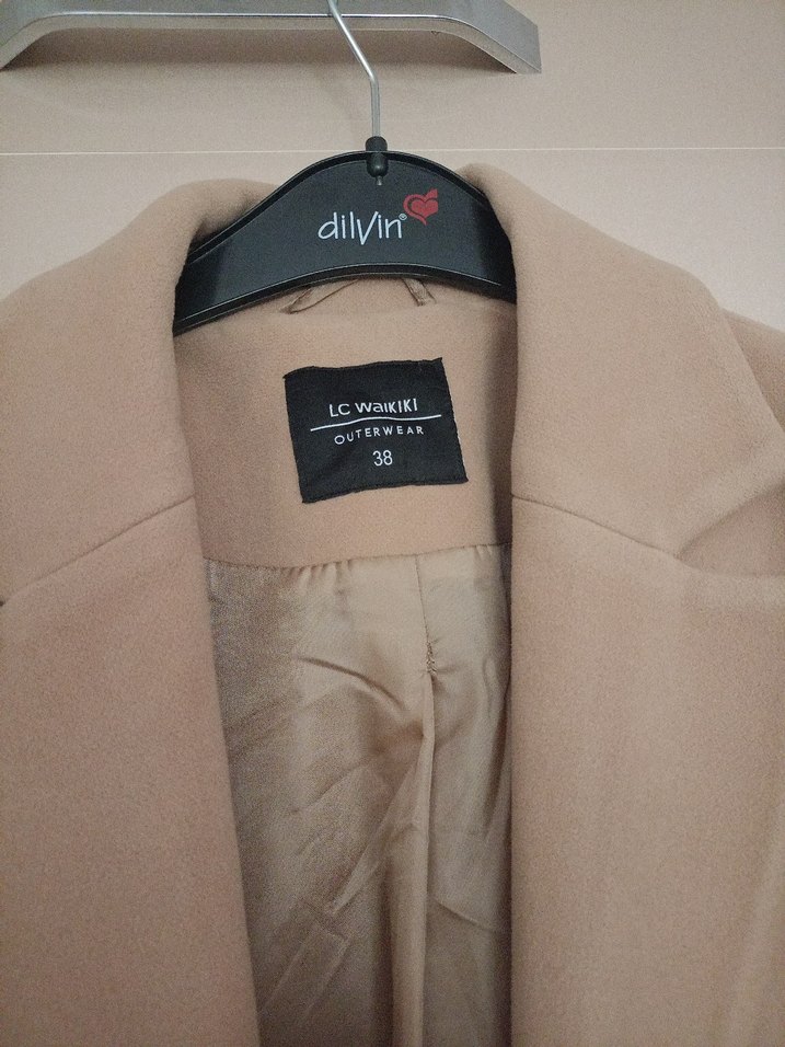 Bej Düğmeli Klasik Kaban - Görsel 2