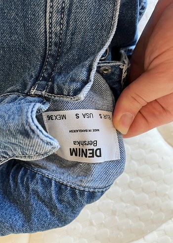 Bershka Düğmeli Koyu Mavi Denim Tulum