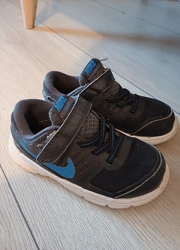 26 Beden gri Renk Nike çocuk ayakkabısı 