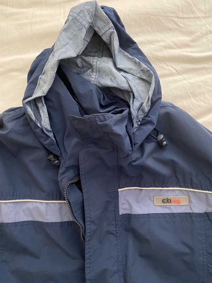 Lacivert Kapüşonlu Rüzgarlık Mont - Görsel 3