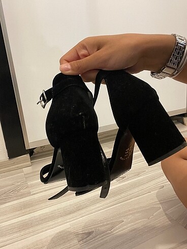 38 Beden siyah Renk Kadın tek bantlı bilekten bağlama günlük kalın alçak topuklu aya