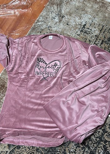 Pembe ve  siyah Kadın Kadife Pijama Takımı - Görsel 3