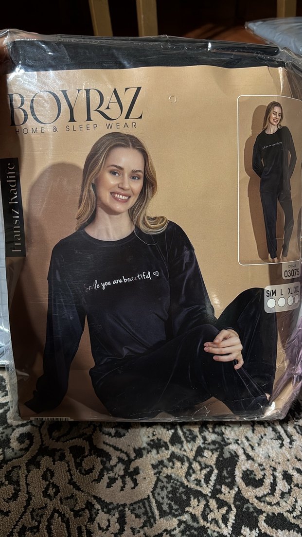 Pembe ve  siyah Kadın Kadife Pijama Takımı - Görsel 2