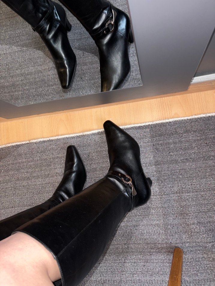 Kadın Siyah Deri Tokalı Dizüstü Topuklu Çizme - Görsel 2