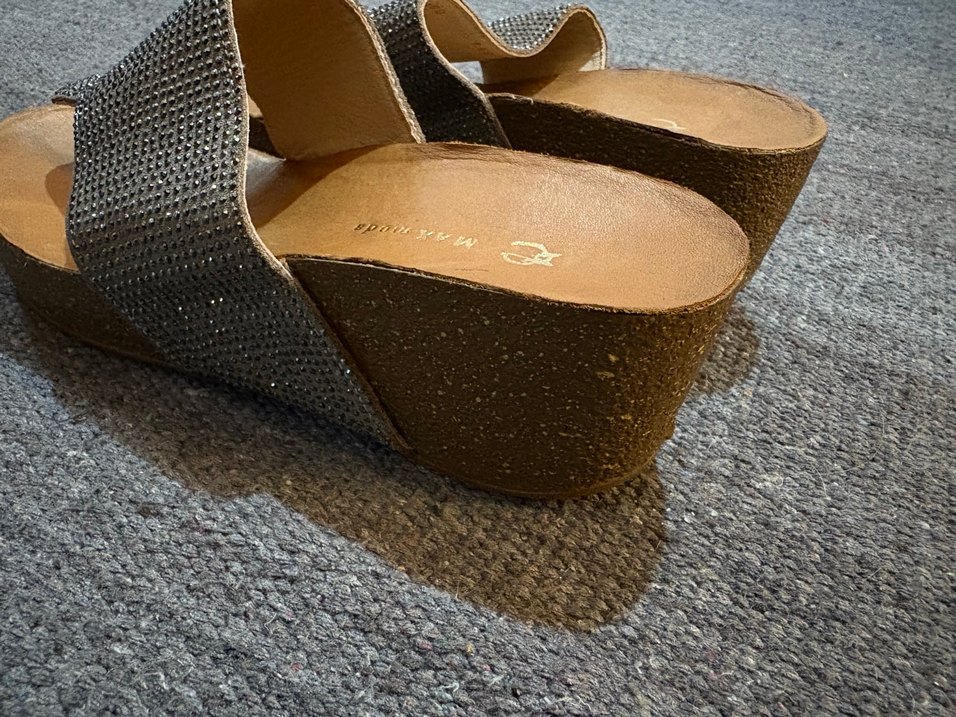 Kahverengi Pul Detaylı Kadın Dolgu Topuk Terlik - Görsel 5