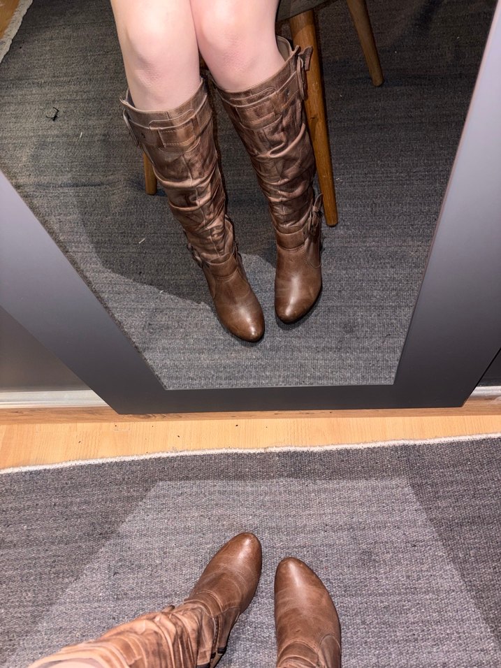 Kahverengi Deri Tokalı Yüksek Topuklu Kadın Çizme - Görsel 2