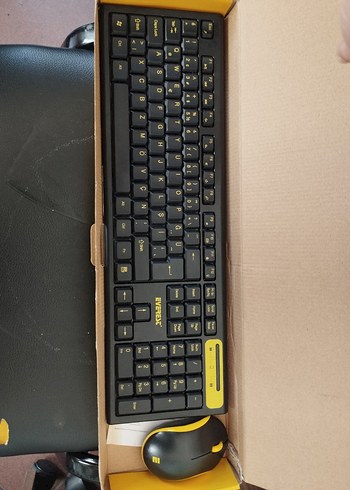 Everest Kablosuz Sarı Klavye ve Mouse Seti - Görsel 2