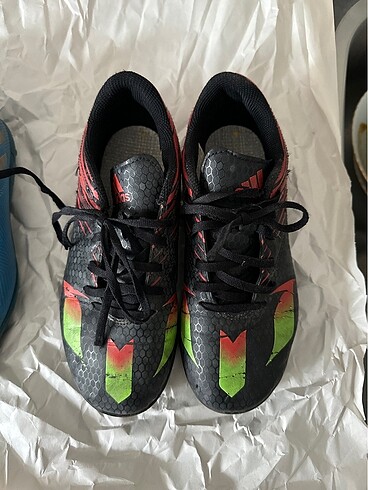 Orijinal Adidas hiçbir defosu yok