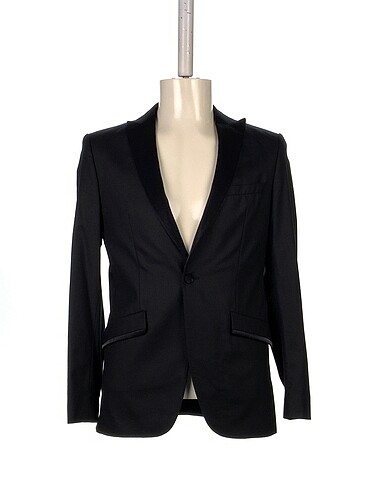 Diğer Blazer %70 İndirimli.