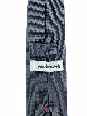 Cacharel Cacharel Diğer %70 İndirimli.