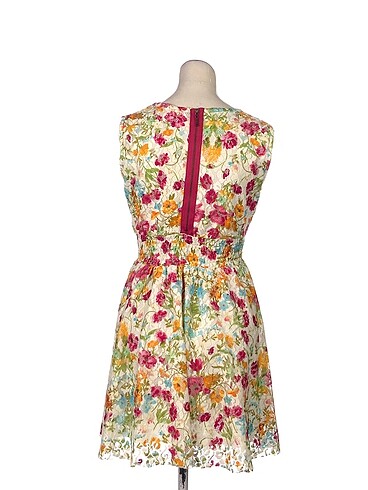 38 Beden PreLoved Mini Elbise %70 İndirimli.