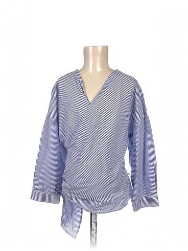 H&M Bluz %70 İndirimli.