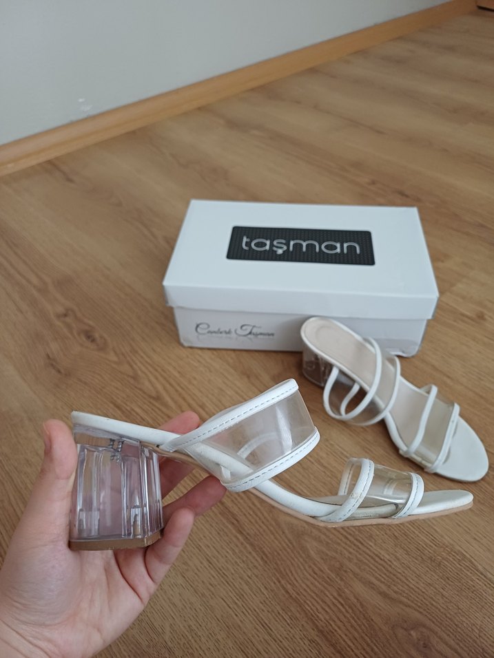 Beyaz Minimalist Kadın Topuklu Terlik - Görsel 4