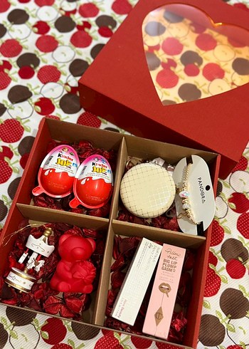Kalp Kutulu Renkli Hediye Seti - Görsel 2