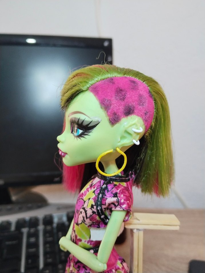 Monster High Venus McFlytrap Bebek - Görsel 4