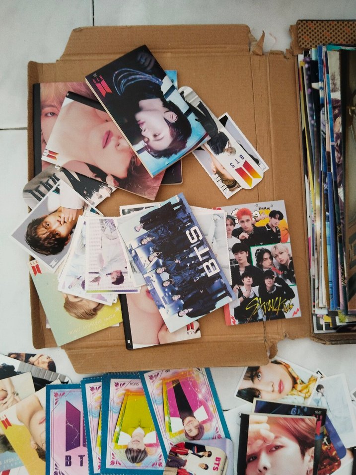 K-pop Poster ve Kart Koleksiyonu - Görsel 3