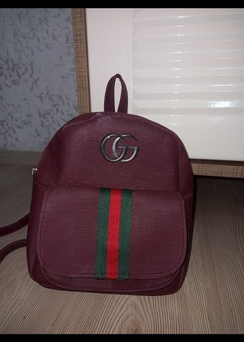 gucci sırt çantası