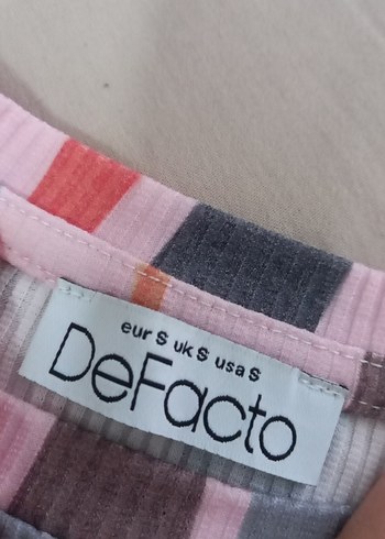 Defacto defacto vücuda tam oturan tişort