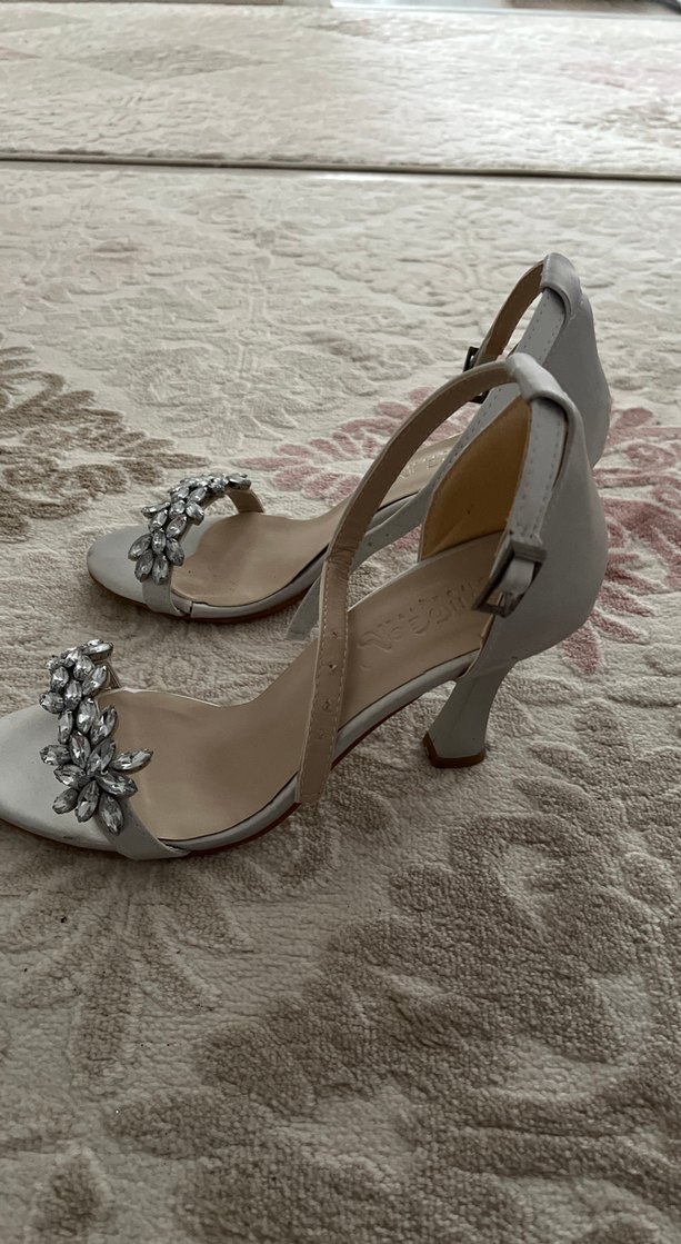 Gri Tokalı Kadın Süet Stiletto Abiye Ayakkabı - Görsel 4