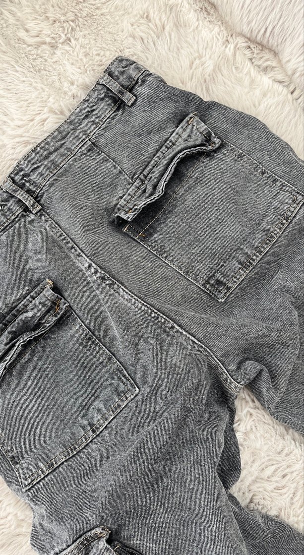 Gri Batik Desenli Bol Kesim Kemerli Kadın Kot Pantolon - Görsel 5