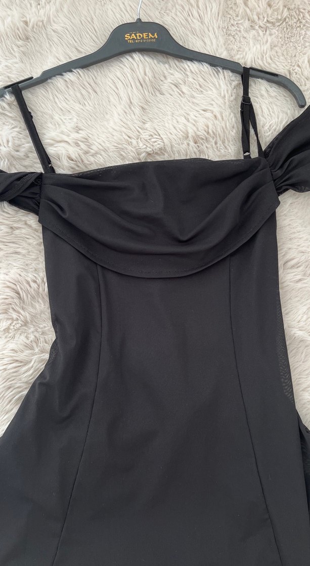 Siyah Drapeli Straplez Midi Elbise - Görsel 5