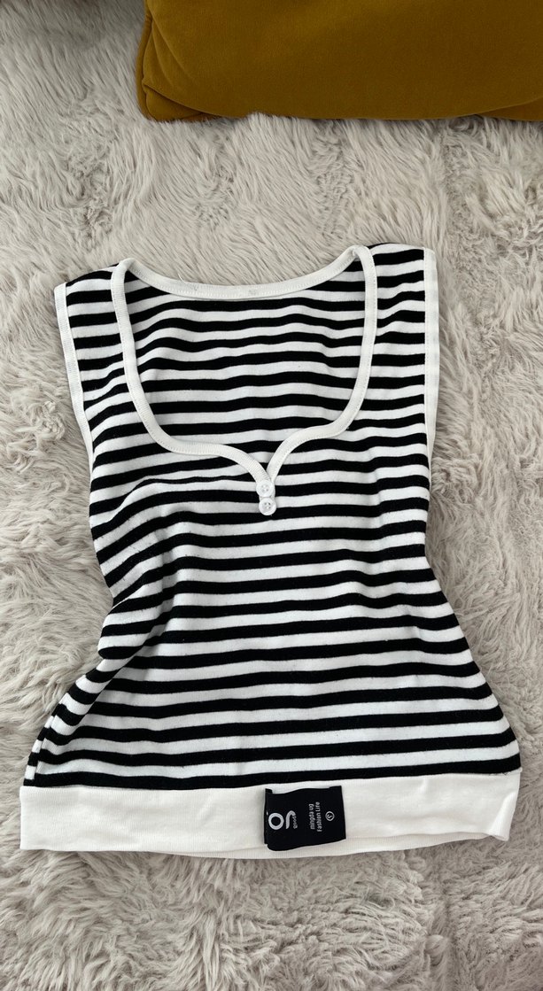 Pamuklu Siyah Beyaz Çizgili Kadın Atlet - Görsel 2