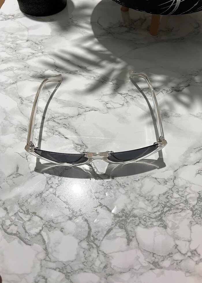 Gri güneş gözlüğü - Görsel 5