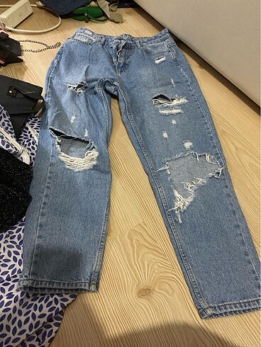 Yırtık jean